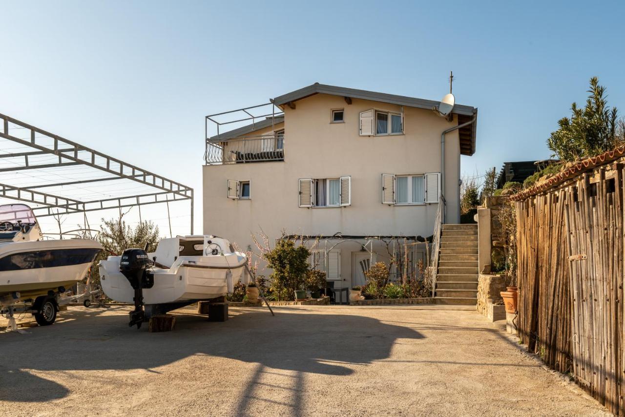 Apartments With A Parking Space Lopar, Rab - 14070 Exterior photo