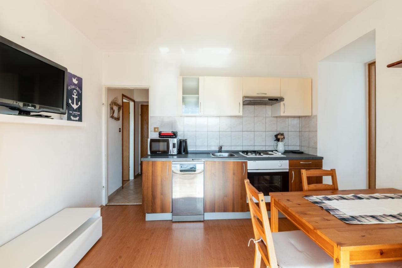 Apartments With A Parking Space Lopar, Rab - 14070 Exterior photo
