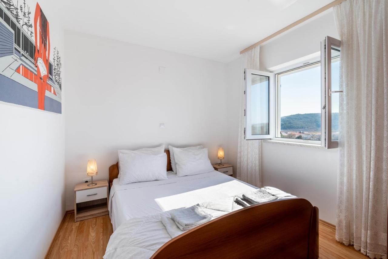 Apartments With A Parking Space Lopar, Rab - 14070 Exterior photo