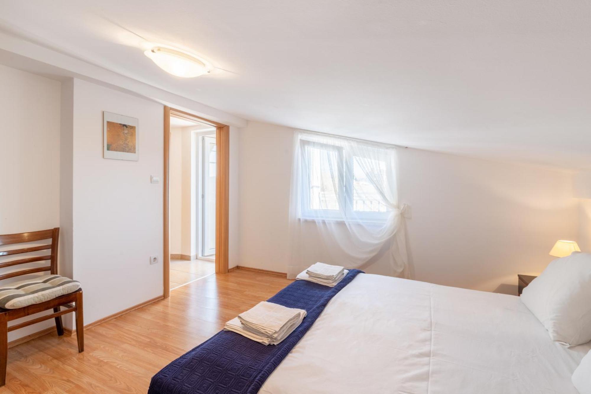 Apartments With A Parking Space Lopar, Rab - 14070 Room photo