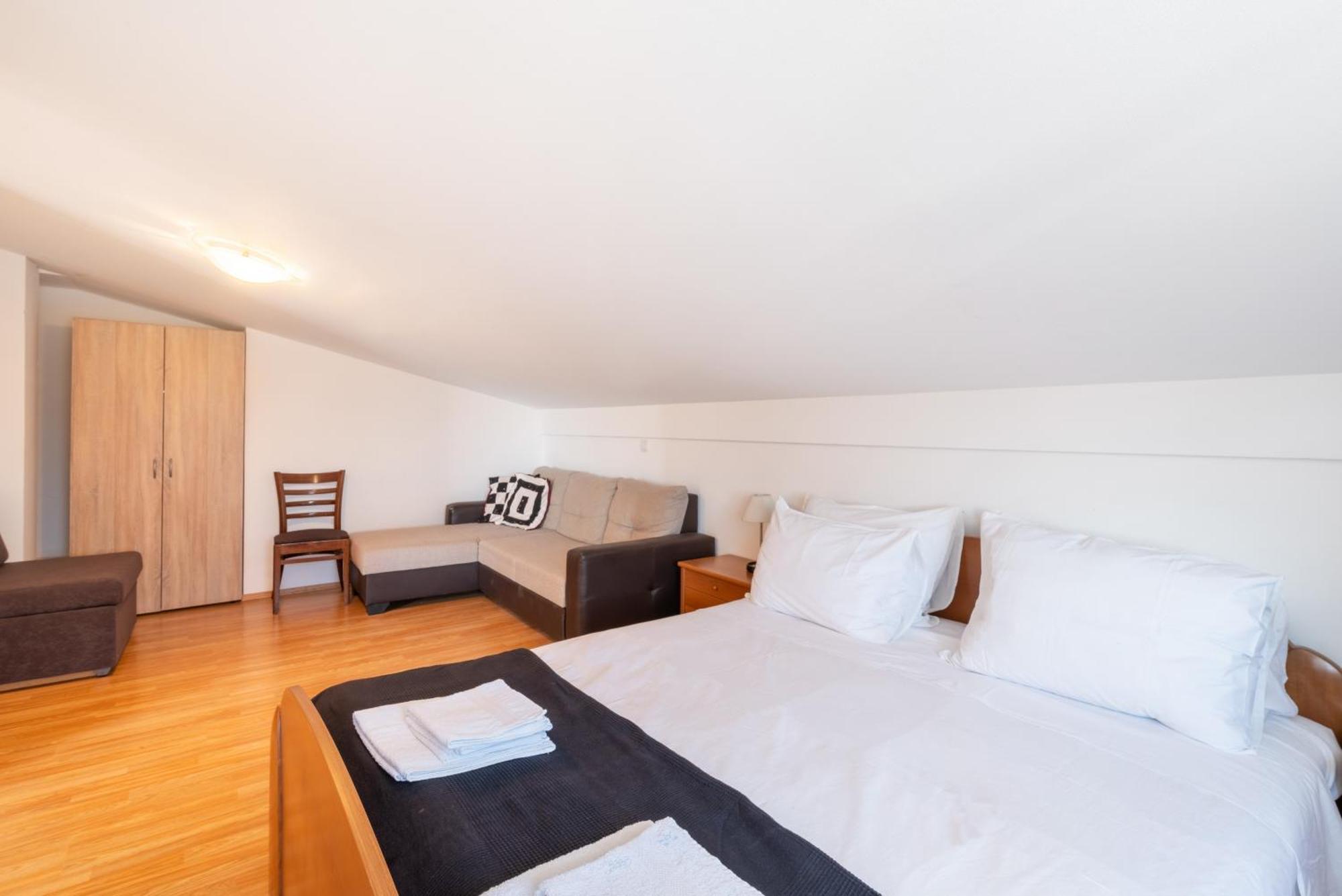 Apartments With A Parking Space Lopar, Rab - 14070 Room photo