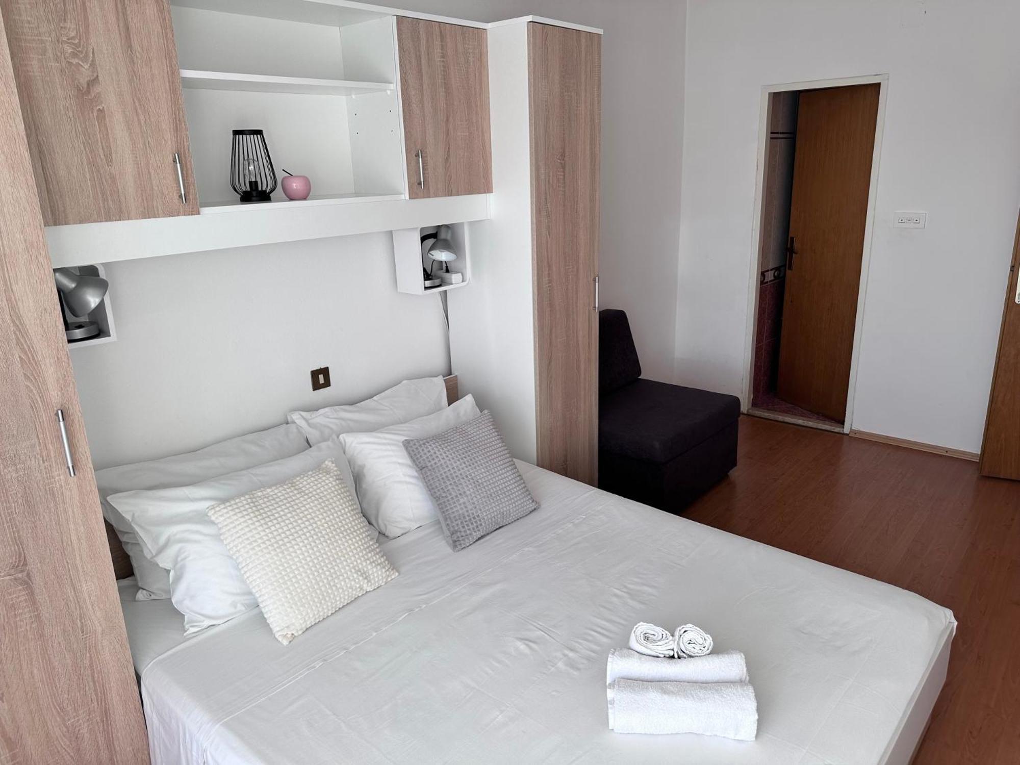 Apartments With A Parking Space Lopar, Rab - 14070 Room photo